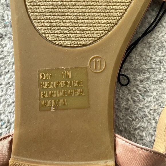 CL by Laundry Women's Brown Ruffle Sandals - Picture 5 of 5